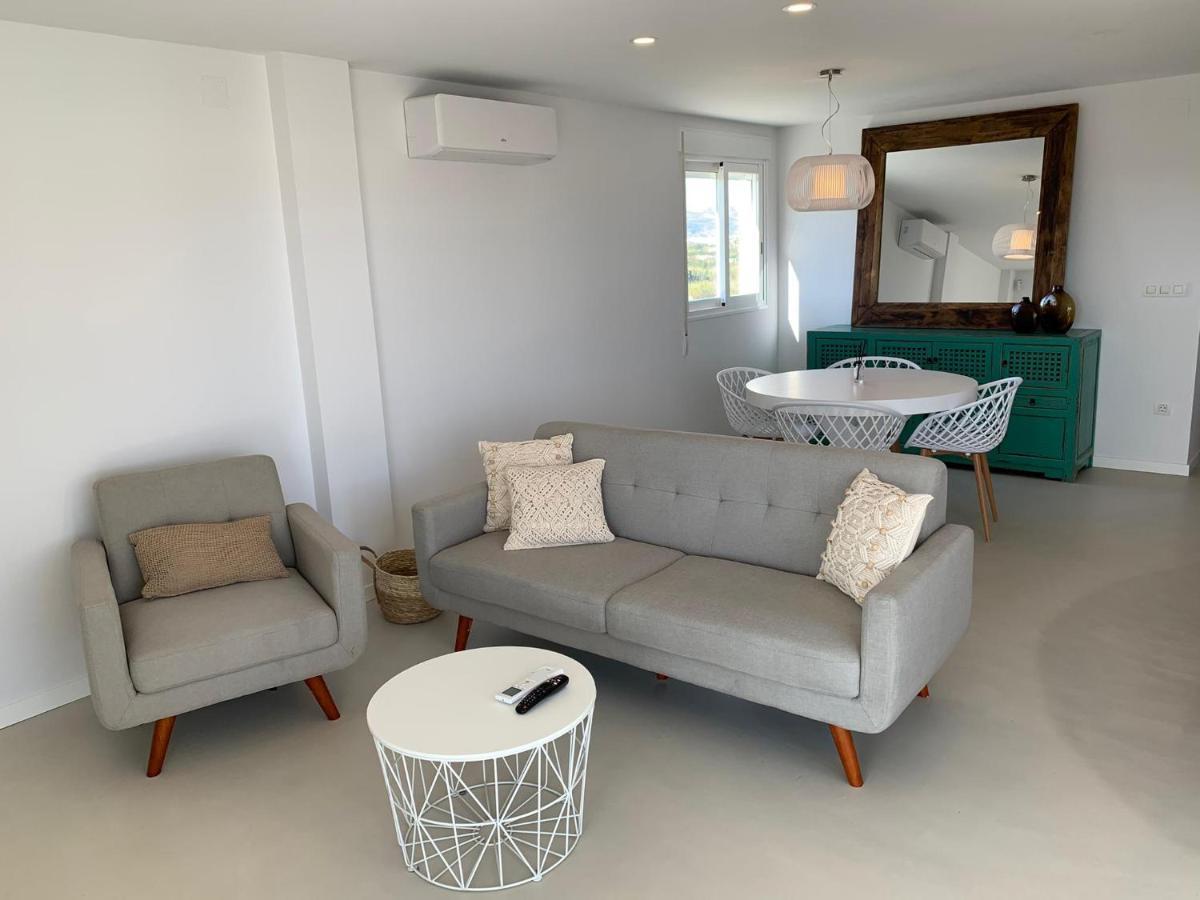 Beautiful Apartment With Pool Near The Beach โอลิบา ภายนอก รูปภาพ