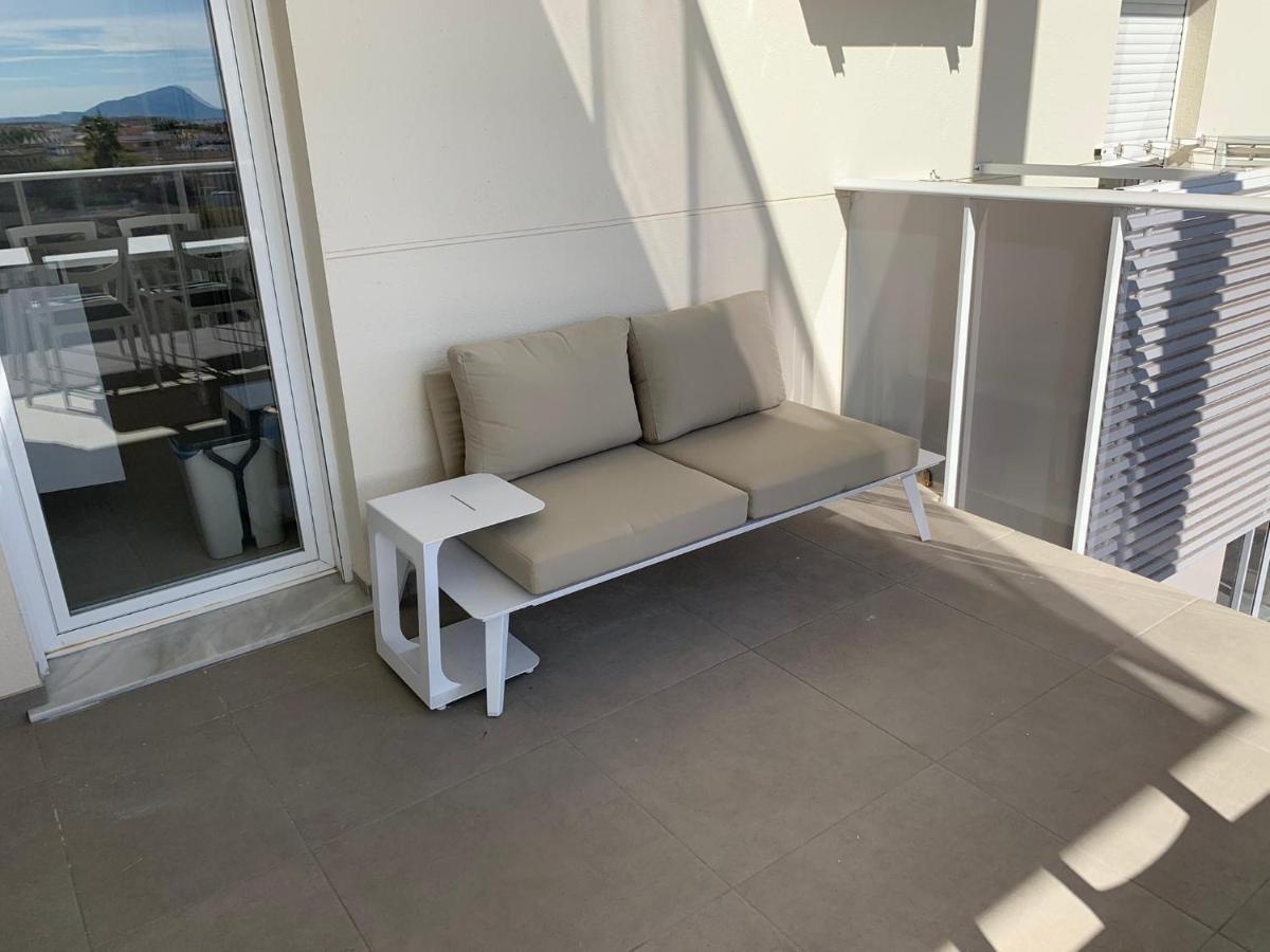 Beautiful Apartment With Pool Near The Beach โอลิบา ภายนอก รูปภาพ